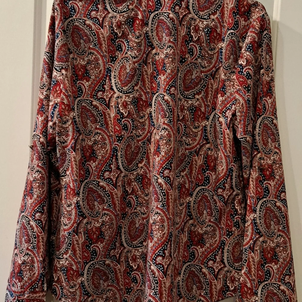 Laura Scott paisley button down Multicolor V neck casual Blouse size L
